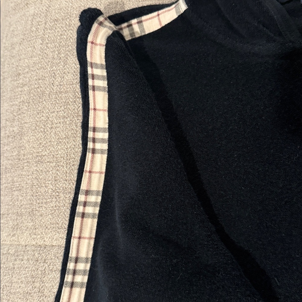Burberry Jacket Zip-Up Jacket with Nova Check Pattern on Sleeves- Medium - Picture 3 of 6